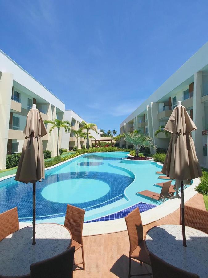 Porto Smeralda Guarajuba 100M Praiaアパートホテル エクステリア 写真