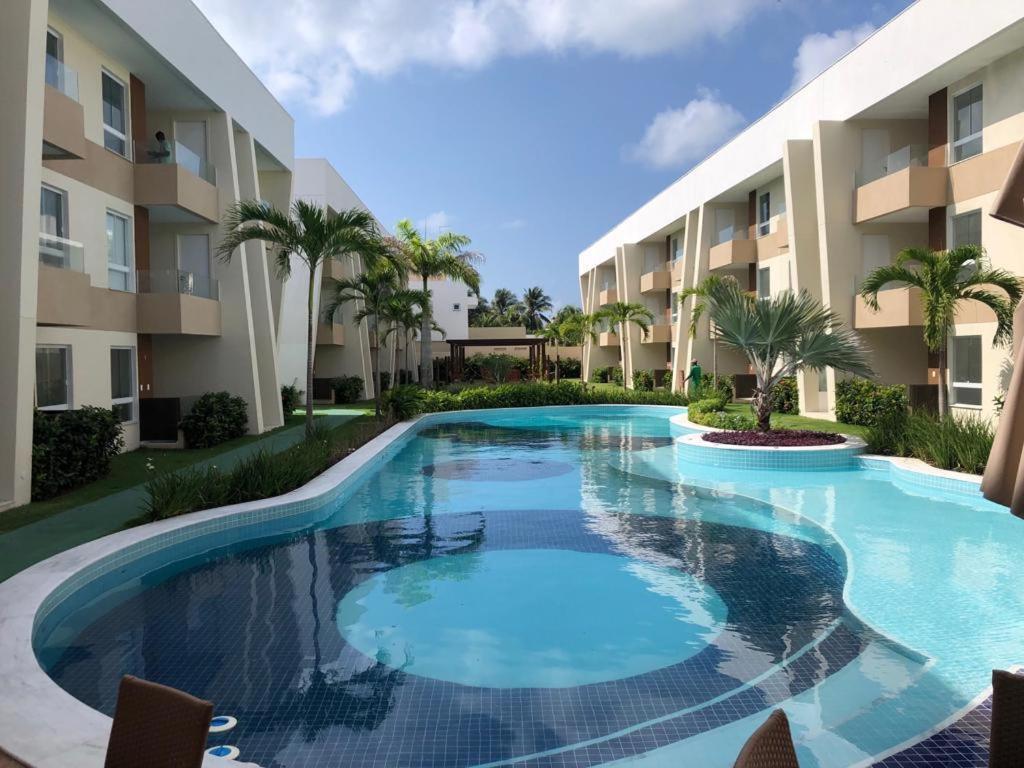 Porto Smeralda Guarajuba 100M Praiaアパートホテル エクステリア 写真